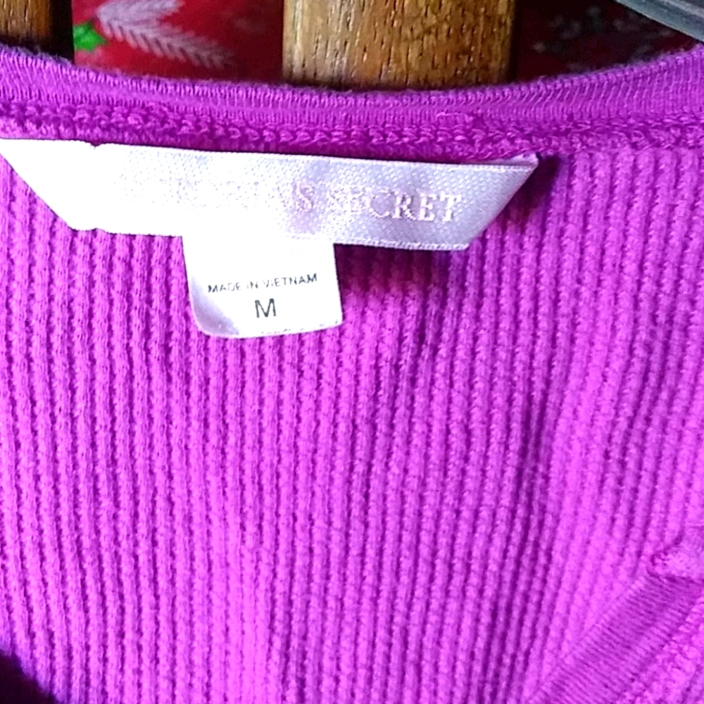 Long sleeve light weight vs light purple top